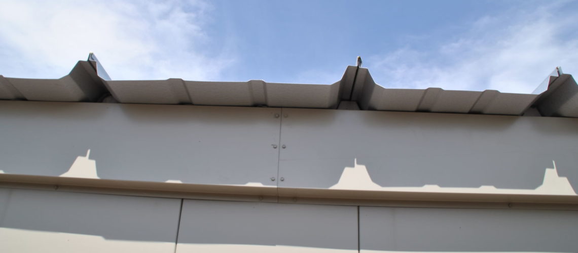 The new heavy 18 gauge trim provides a solid surface for the new roof at the edges. 